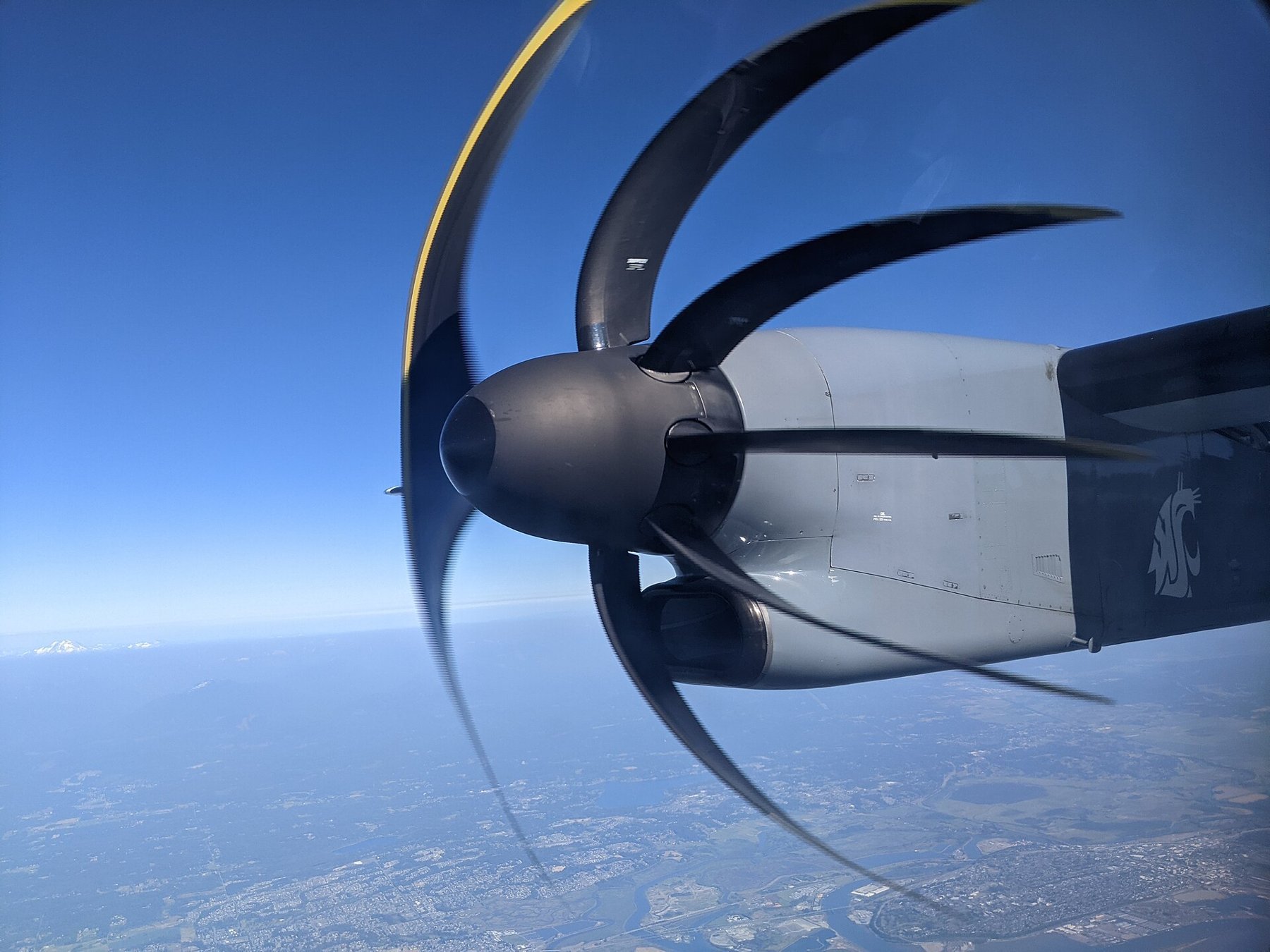 A propeller distorted by rolling-shutter readout.