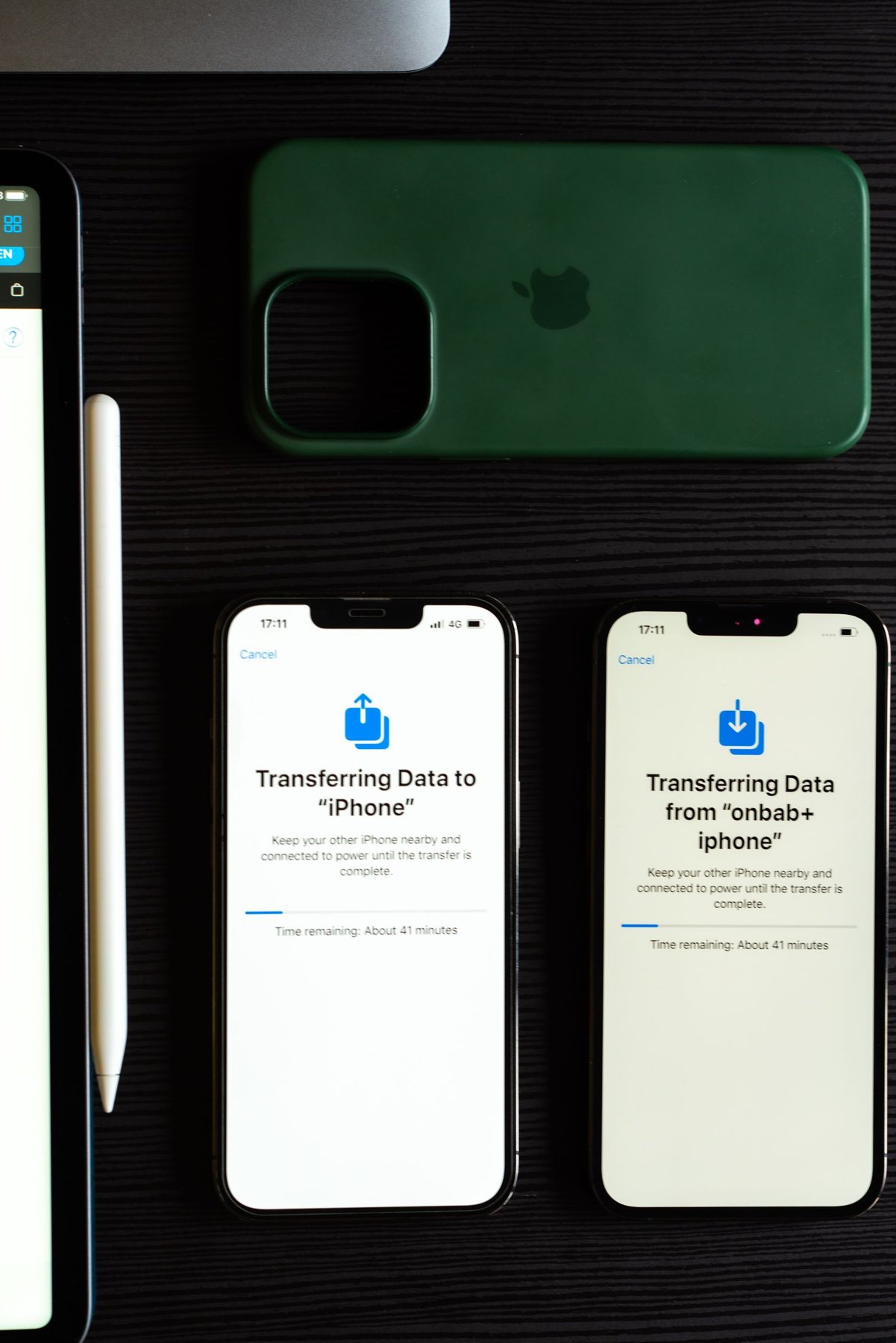 Two smartphones during a data transfer.